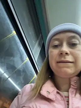 BrookeEvans online show from October 2025 06:58:01 PM