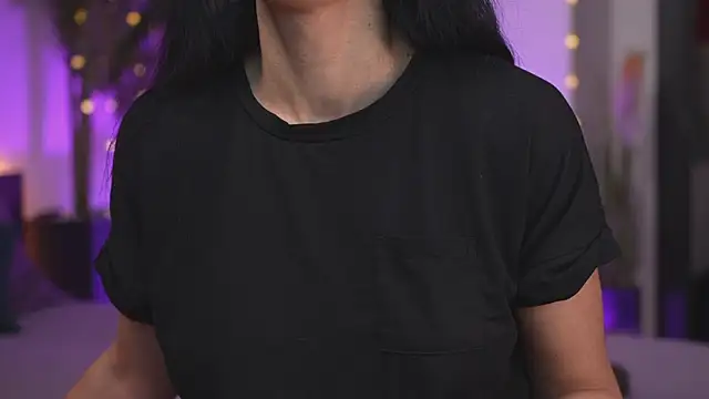 Lorettelorena online show from February 2026 07:56:02 PM