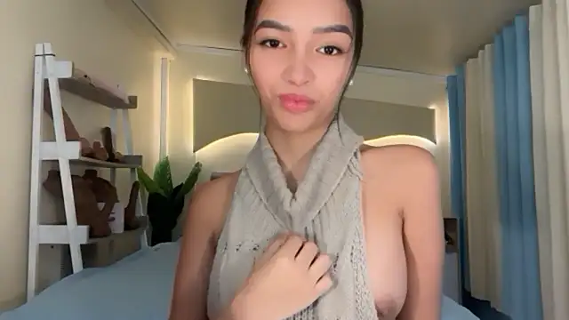 Snapshot of _caroline69 chatting on November 2025 02:33:01 AM caroline69 online show from November 2025 02:33:01 AM