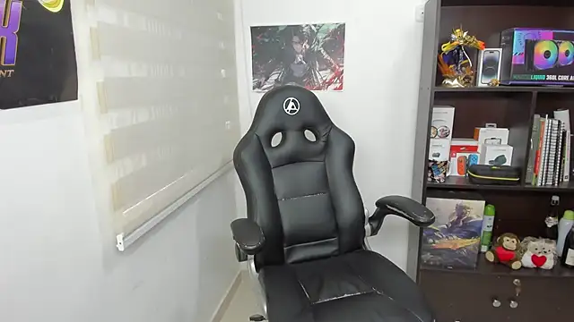 Snapshot of SIXXTOLOVE18 chatting on March 2025 08:31:01 PM SIXXTOLOVE18 online show from March 2025 08:31:01 PM