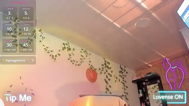 bonie lov online show from March 2026 10:10:02 PM