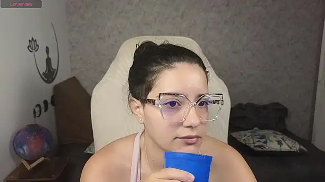 blue  moon  online show from February 2025 02:07:02 AM