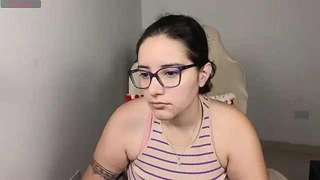 blue  moon  online show from December 2025 04:19:01 AM