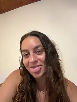 Snapshot of indierotic chatting on March 2026 04:26:01 AM indierotic online show from March 2026 04:26:01 AM