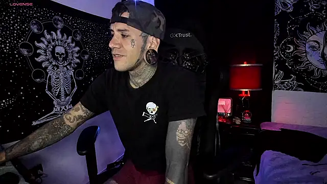 Snapshot of josh__ackerman chatting on March 2025 11:11:01 PM josh ackerman online show from March 2025 11:11:01 PM