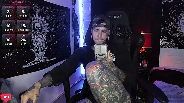 Snapshot of josh__ackerman chatting on March 2025 09:56:01 PM josh ackerman online show from March 2025 09:56:01 PM