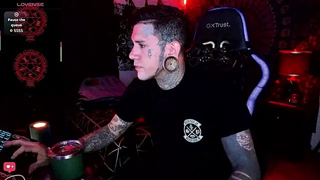 Snapshot of josh__ackerman chatting on September 2025 08:23:01 PM josh ackerman online show from September 2025 08:23:01 PM