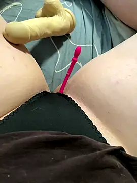 katcclovea online show from November 2025 04:36:02 AM