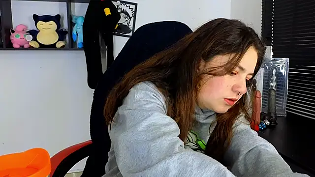 Snapshot of ann_bronw chatting on March 2025 02:12:02 PM ann bronw online show from March 2025 02:12:02 PM