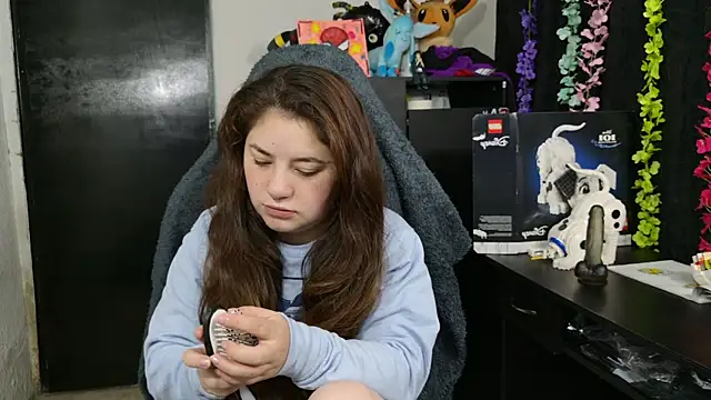 Snapshot of ann_bronw chatting on December 2025 11:59:01 AM ann bronw online show from December 2025 11:59:01 AM