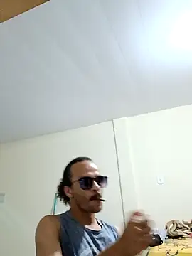 Snapshot of JamesQuaresma chatting on January 2025 10:44:01 PM JamesQuaresma online show from January 2025 10:44:01 PM