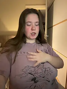 Snapshot of remirann_ chatting on January 2025 06:39:01 PM remirann online show from January 2025 06:39:01 PM