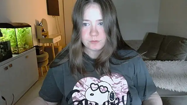 Snapshot of remirann_ chatting on February 2025 04:02:01 PM remirann online show from February 2025 04:02:01 PM