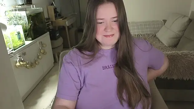 remirann  online show from February 2026 03:39:01 PM