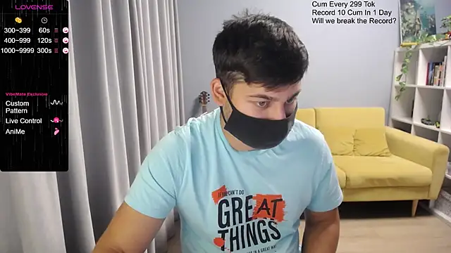 Snapshot of Tomguys chatting on October 2025 08:00:02 AM Tomguys online show from October 2025 08:00:02 AM