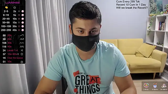 Snapshot of Tomguys chatting on October 2025 11:25:01 AM Tomguys online show from October 2025 11:25:01 AM