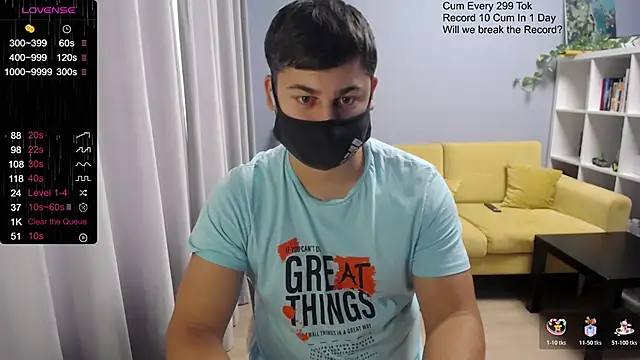 Snapshot of Tomguys chatting on November 2025 07:43:02 AM Tomguys online show from November 2025 07:43:02 AM