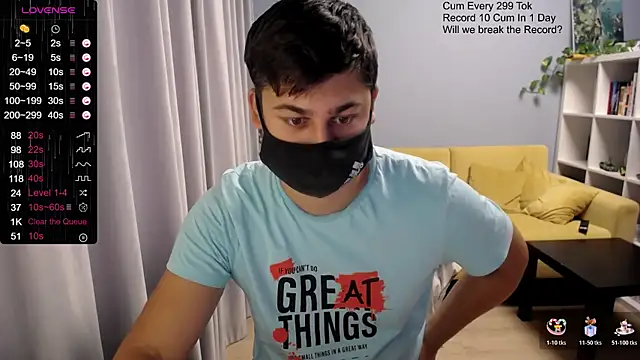 Snapshot of Tomguys chatting on November 2025 07:52:02 AM Tomguys online show from November 2025 07:52:02 AM