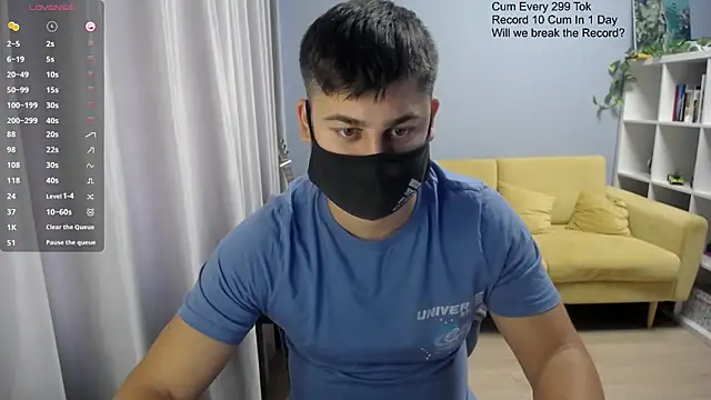 Snapshot of Tomguys chatting on November 2025 09:30:01 AM Tomguys online show from November 2025 09:30:01 AM