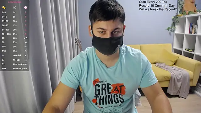 Snapshot of Tomguys chatting on December 2025 08:19:02 AM Tomguys online show from December 2025 08:19:02 AM