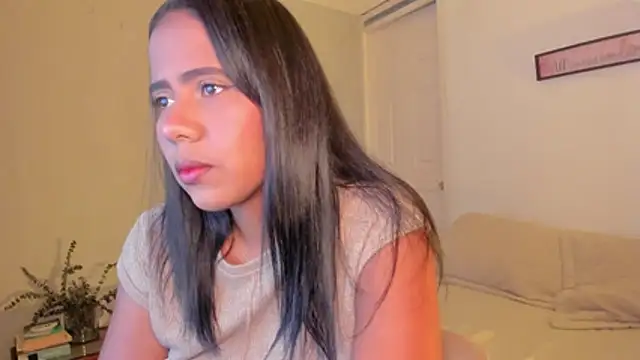 rosaaliiaa1 online show from November 2025 09:05:02 PM