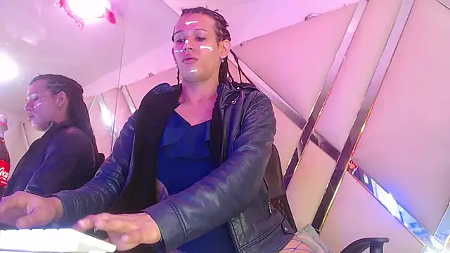 Snapshot of StefyFerrer chatting on November 2025 03:42:02 AM StefyFerrer online show from November 2025 03:42:02 AM