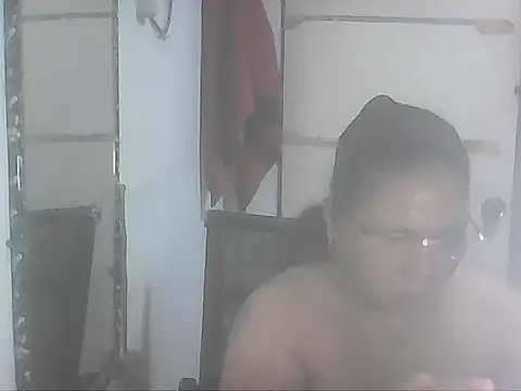 hotwet mama4uxx online show from November 2025 02:45:02 PM