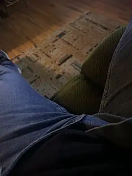 Snapshot of Cezar993 chatting on December 2024 06:02:02 PM Cezar993 online show from December 2024 06:02:02 PM