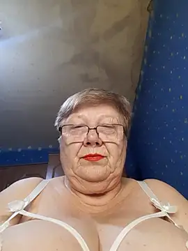 Lena Gaby online show from November 2025 08:52:02 PM