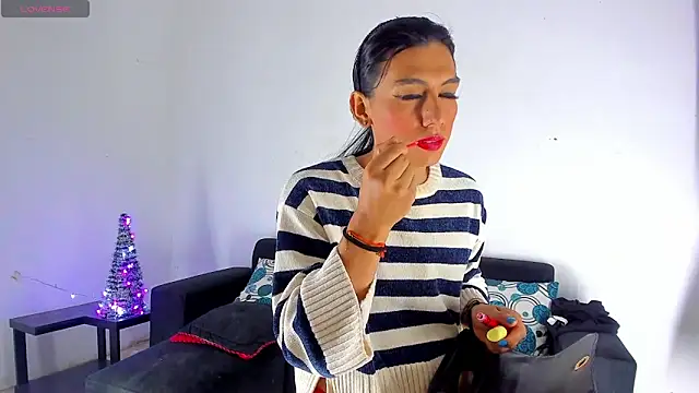 Snapshot of BritannyLord chatting on December 2024 11:53:02 PM BritannyLord online show from December 2024 11:53:02 PM