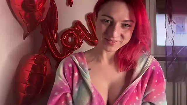 Snapshot of Nikky_Divine chatting on February 2025 04:13:02 PM Nikky Divine online show from February 2025 04:13:02 PM