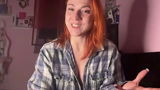 Nikky Divine online show from February 2026 08:23:01 PM