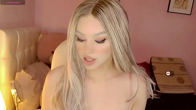 Snapshot of EvaEvangeline chatting on March 2025 08:55:02 AM EvaEvangeline online show from March 2025 08:55:02 AM