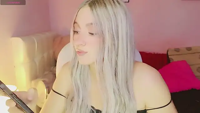 Snapshot of EvaEvangeline chatting on September 2025 06:59:02 AM EvaEvangeline online show from September 2025 06:59:02 AM