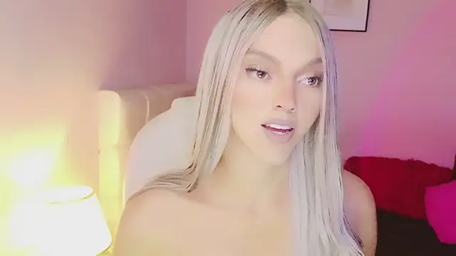 Snapshot of EvaEvangeline chatting on October 2025 03:07:01 AM EvaEvangeline online show from October 2025 03:07:01 AM