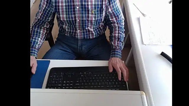 Snapshot of dutchpornking chatting on February 2025 08:39:02 AM dutchpornking online show from February 2025 08:39:02 AM