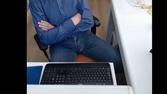 Snapshot of dutchpornking chatting on March 2025 12:45:02 PM dutchpornking online show from March 2025 12:45:02 PM