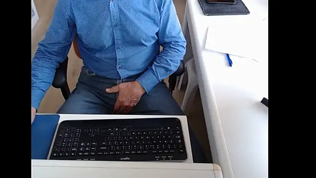 Snapshot of dutchpornking chatting on September 2025 07:41:01 AM dutchpornking online show from September 2025 07:41:01 AM