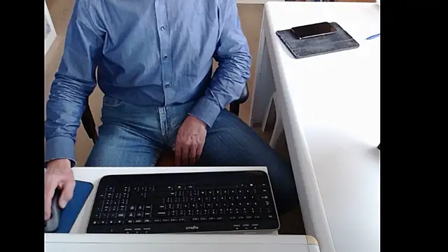 Snapshot of dutchpornking chatting on October 2025 07:07:01 AM dutchpornking online show from October 2025 07:07:01 AM