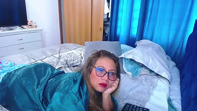 mondirty70 online show from April 2026 02:03:01 PM