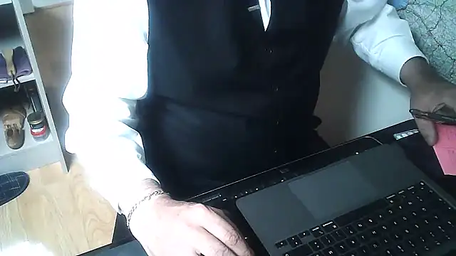 DUDURAxh online show from November 2025 12:39:02 PM