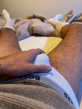 Snapshot of Zacaria25 chatting on December 2025 08:04:02 PM Zacaria25 online show from December 2025 08:04:02 PM