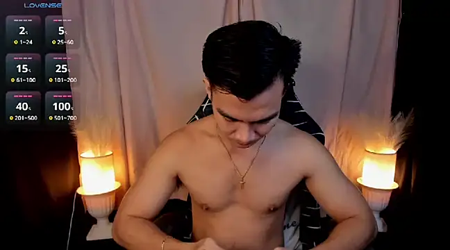 Snapshot of 000batman000 chatting on January 2025 01:05:02 AM 000batman000 online show from January 2025 01:05:02 AM