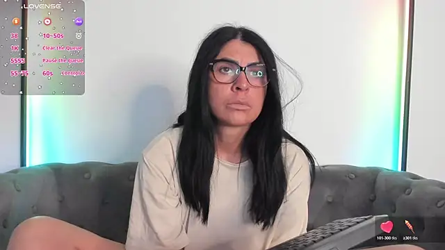 Snapshot of BiancaCruzzz chatting on May 2026 06:46:01 PM BiancaCruzzz online show from May 2026 06:46:01 PM