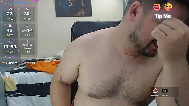 Snapshot of oso_dirty_ chatting on February 2025 08:33:02 PM oso dirty online show from February 2025 08:33:02 PM