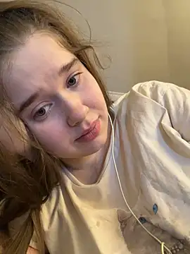 HornyGirlH online show from May 2026 04:07:02 AM
