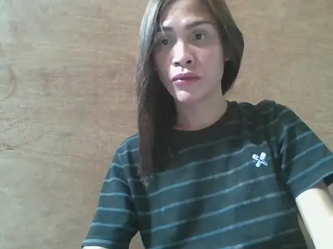 Snapshot of Sassy_Erika chatting on December 2025 04:28:02 AM Sassy Erika online show from December 2025 04:28:02 AM