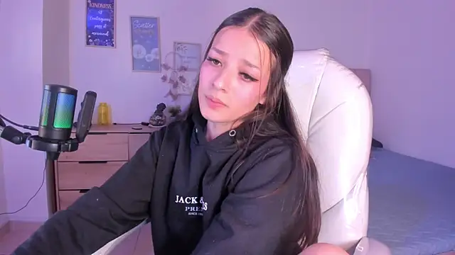 Amaia Daniells online show from March 2025 06:23:01 AM