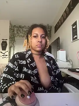 Snapshot of goddessxdreaxo chatting on October 2025 08:03:02 PM goddessxdreaxo online show from October 2025 08:03:02 PM