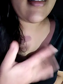 Annerae online show from October 2025 03:25:01 PM